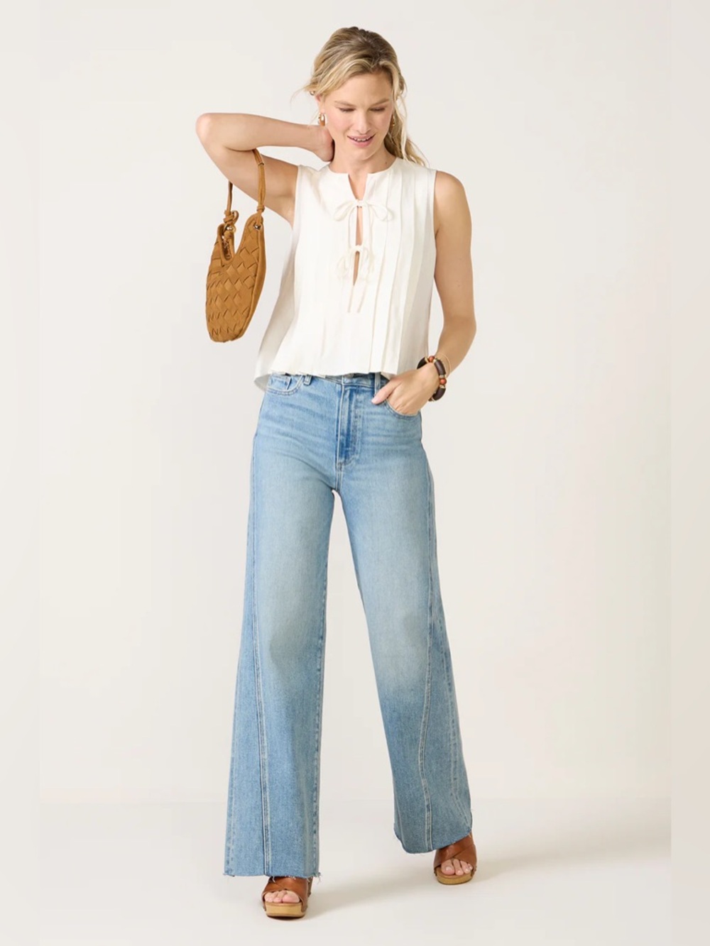 NWT Paige Anessa 31" Wide Leg Twisted Outseam Panel jeans